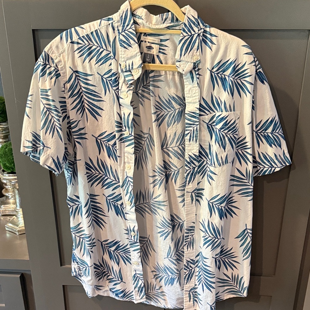 Old Navy White and Blue Tropical Print Men's Shirt